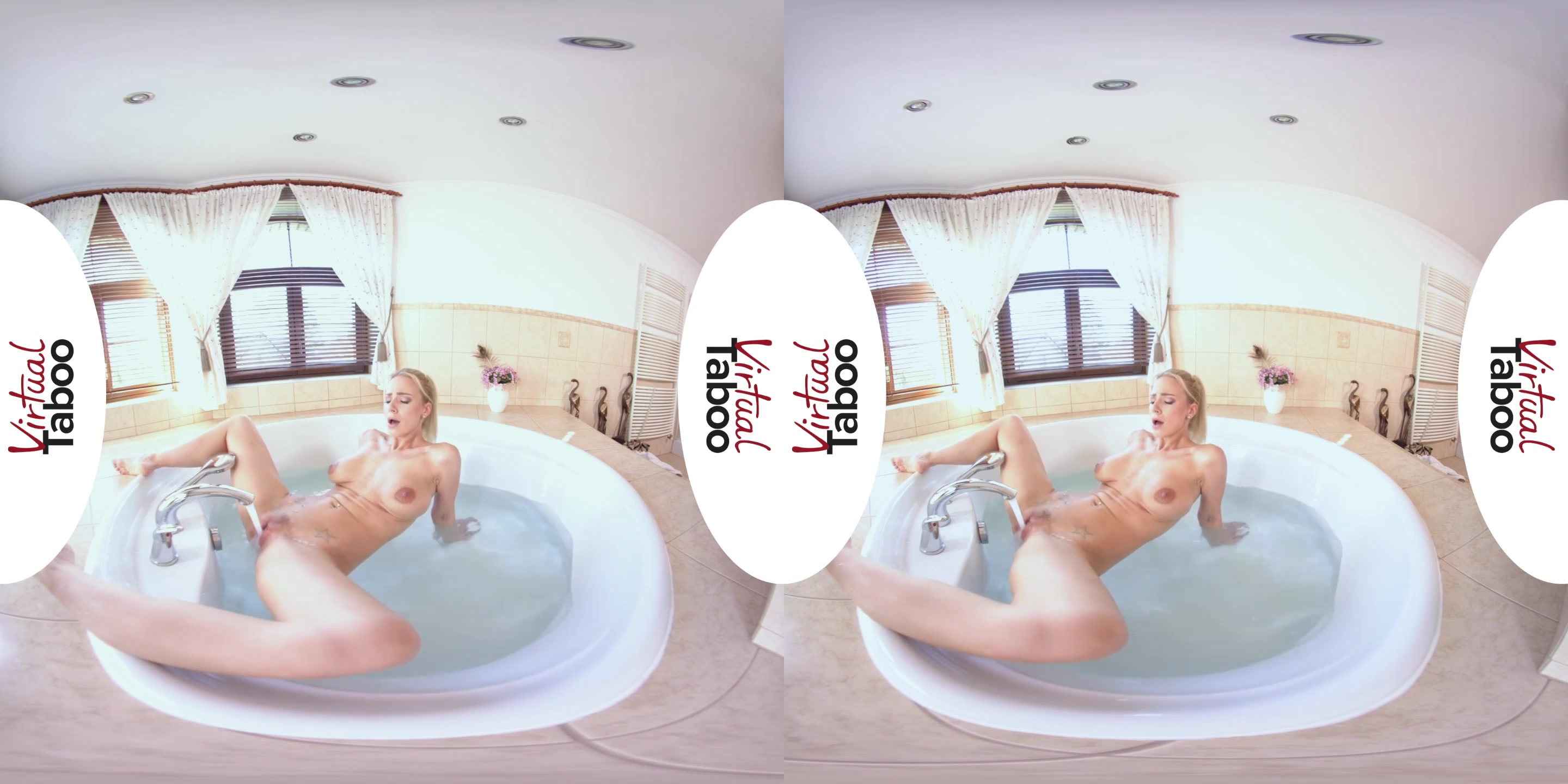 Bathtime With MILF Natalie - VirtualTaboo