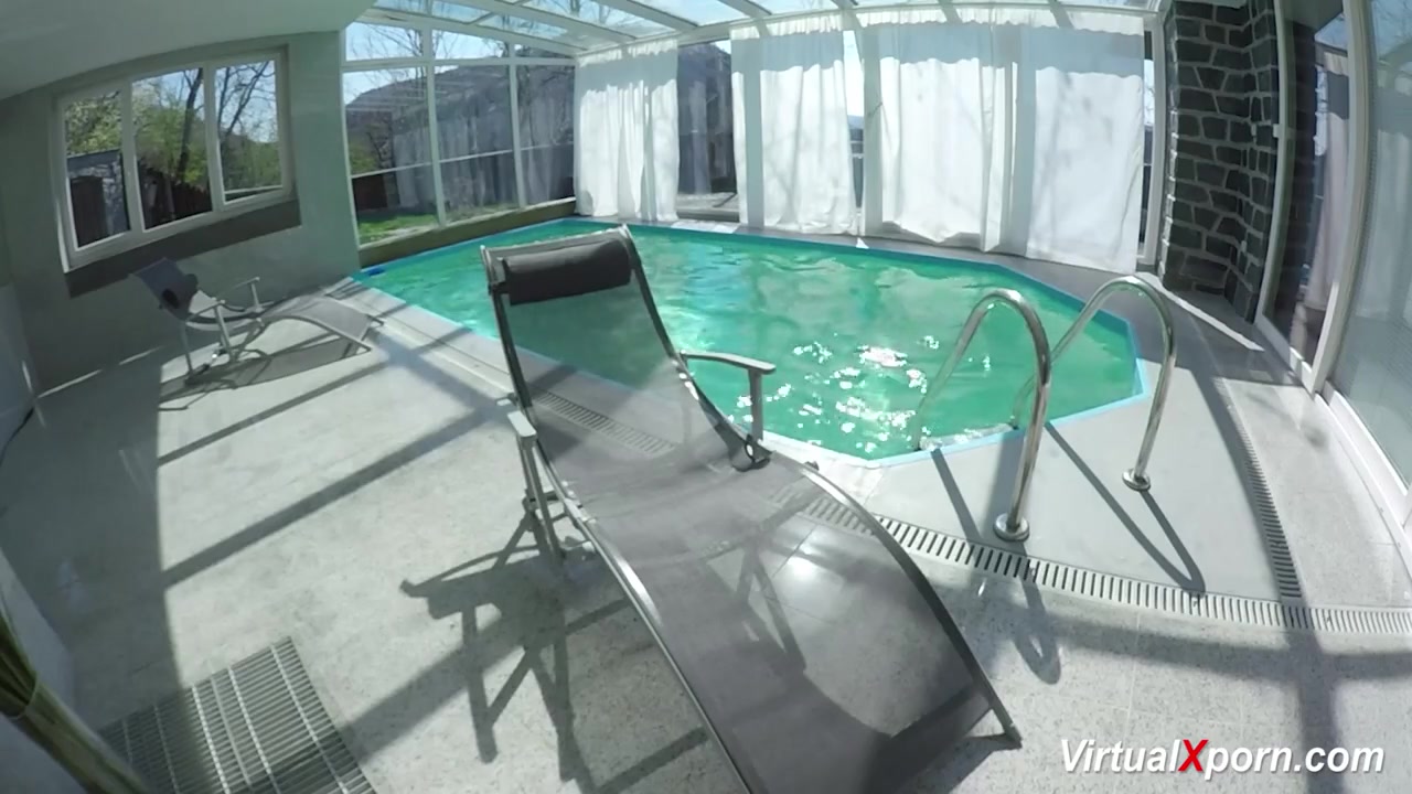 big breast Milf masturbating at the pool