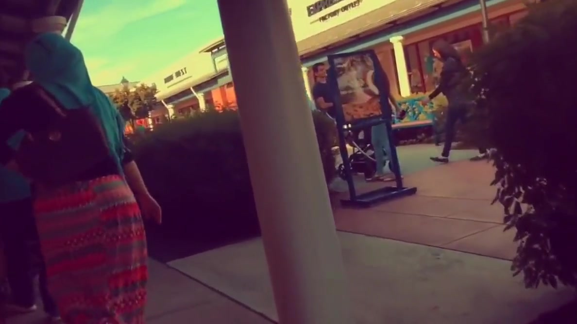 hijab wife big ass walking in street