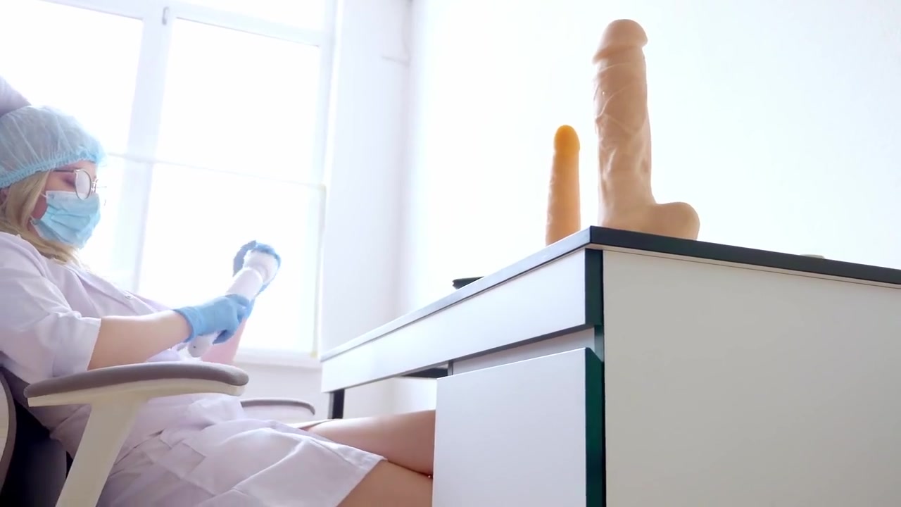 Horny Female Doctor Masturbates During Break. Two Huge Dildos In Pussy And Ass
