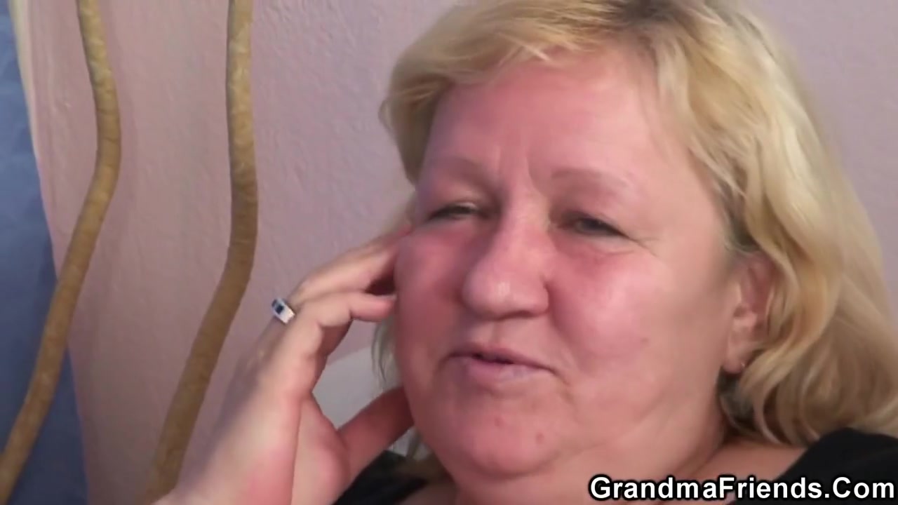 Mature Blonde Plumper Fucked From Both Ends
