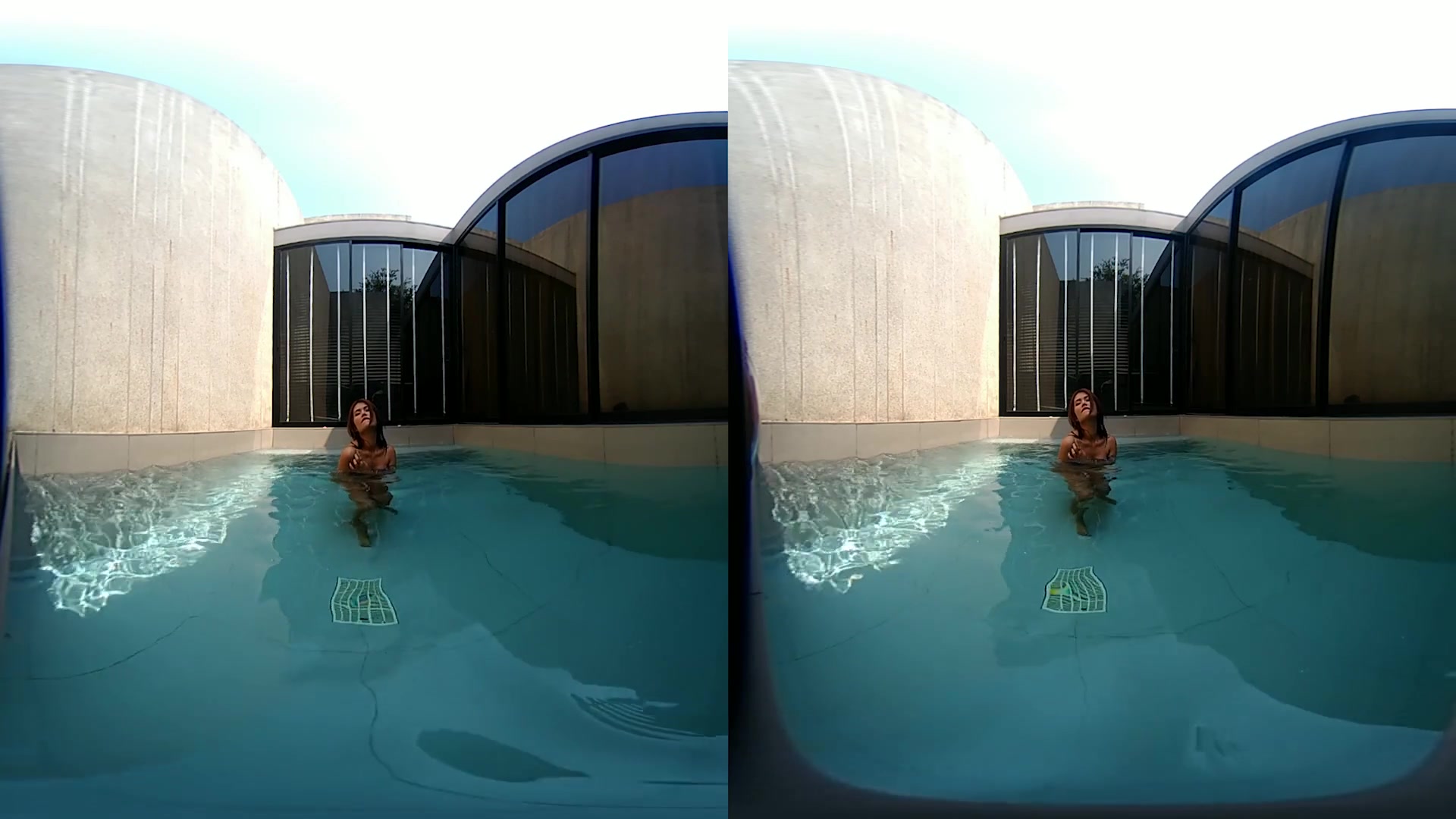 Outdoor Pool Hot Tits and Fingering - VRpussyVision