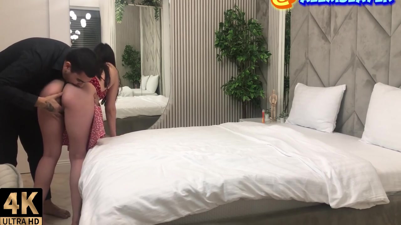 Inviting Hot Model For A Night At The Hotel She Loves Sex With Big Dicks