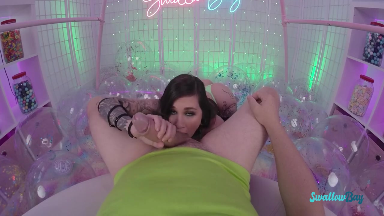 My Slutty Stepsister Gets Big Cock In Tight Pussy With Luna Lovely