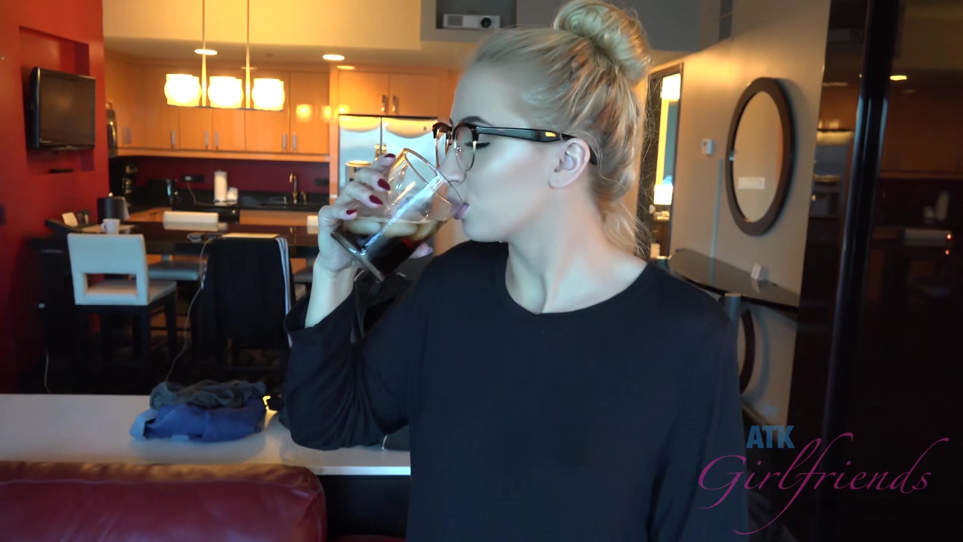 Virtual Vacation In Las Vegas With Beautiful Sierra Nicole 1/3