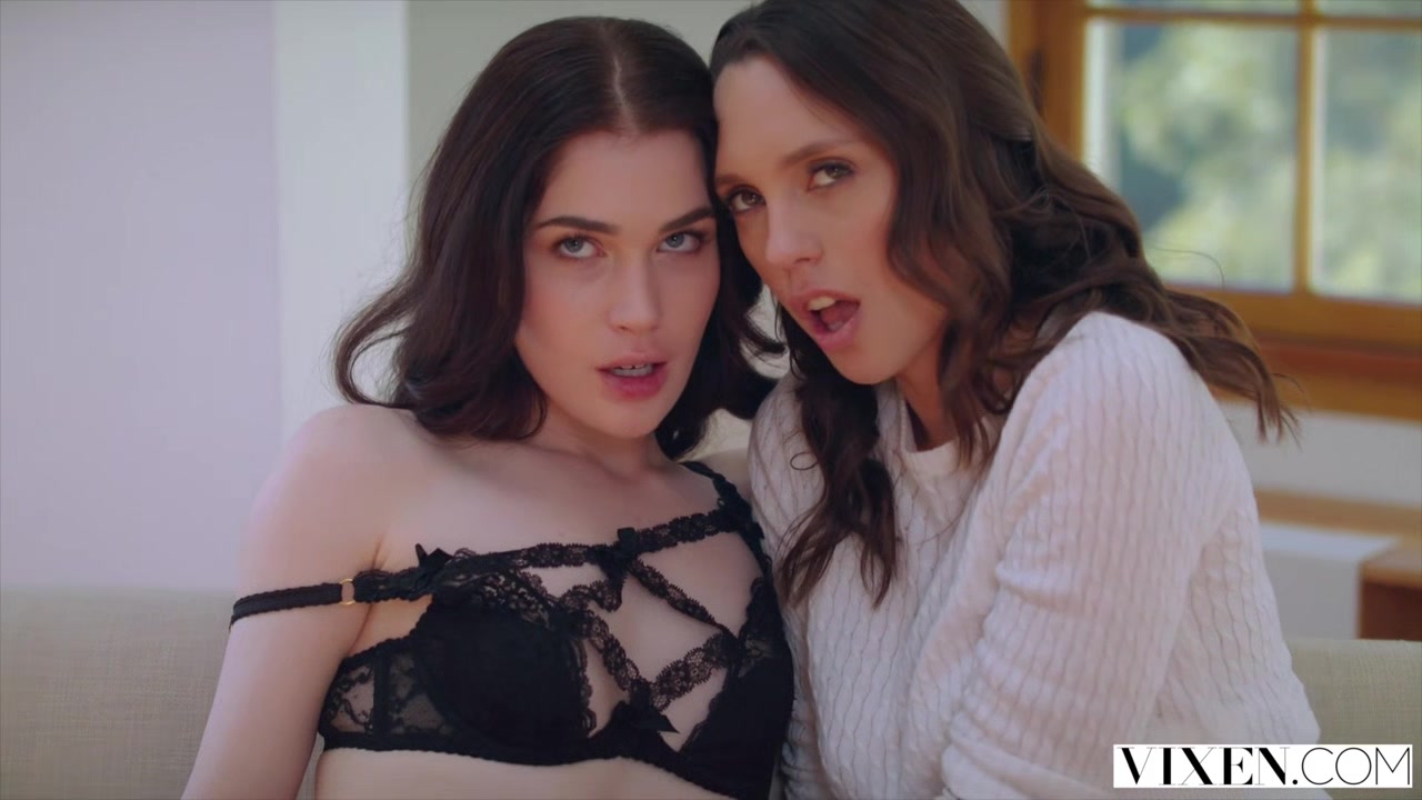 VIXEN Jade Nile Gets Help From Her Roommate To Open Her Boyfriends Eyes