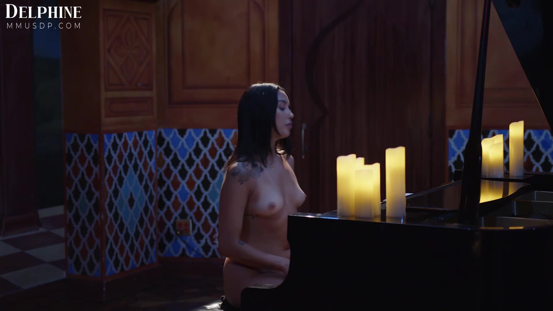 Vanessa Sky Puts On A Private Erotic Show