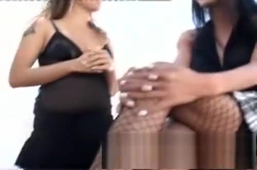 stunning Treesome Sex