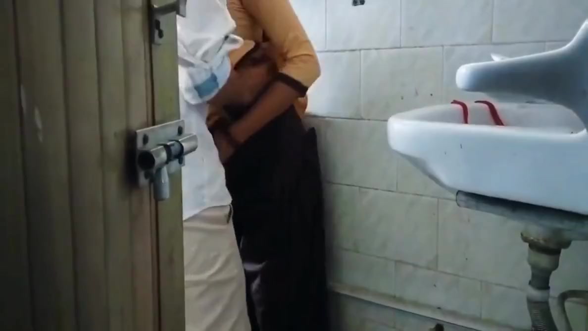 College Girl Make Fun With Boyfriend At Colleges Bathroom