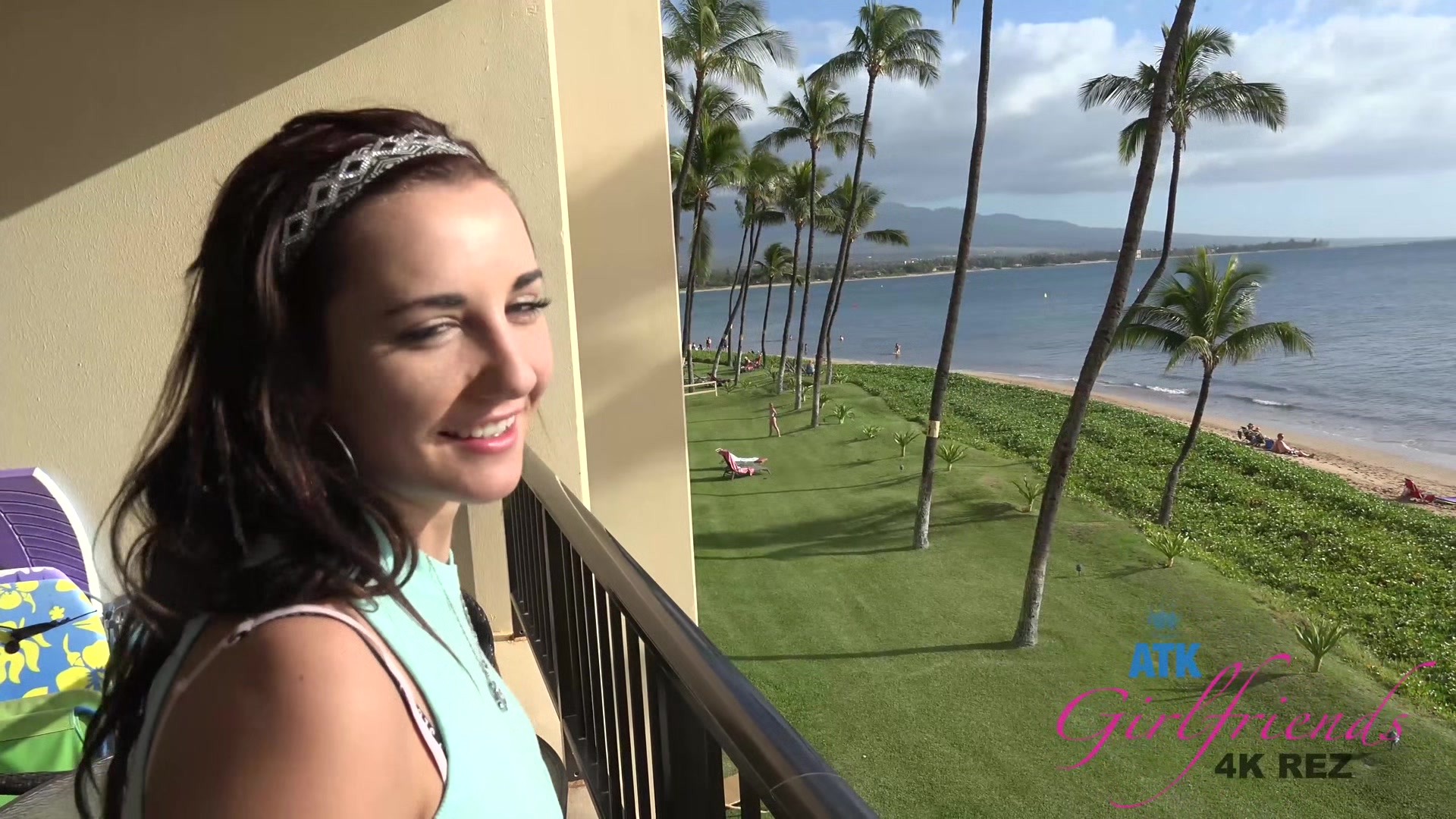 Virtual Vacation On Hawaii With Young Slut Jade Amber 1/11