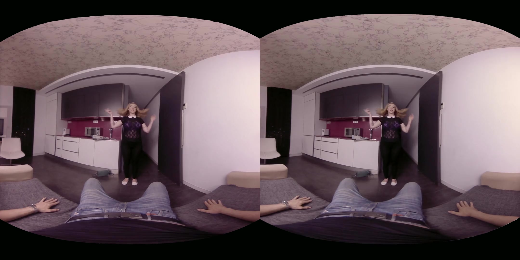Lynna Nilsson & Harmony Reigns in Halloween Special - VirtualRealPorn