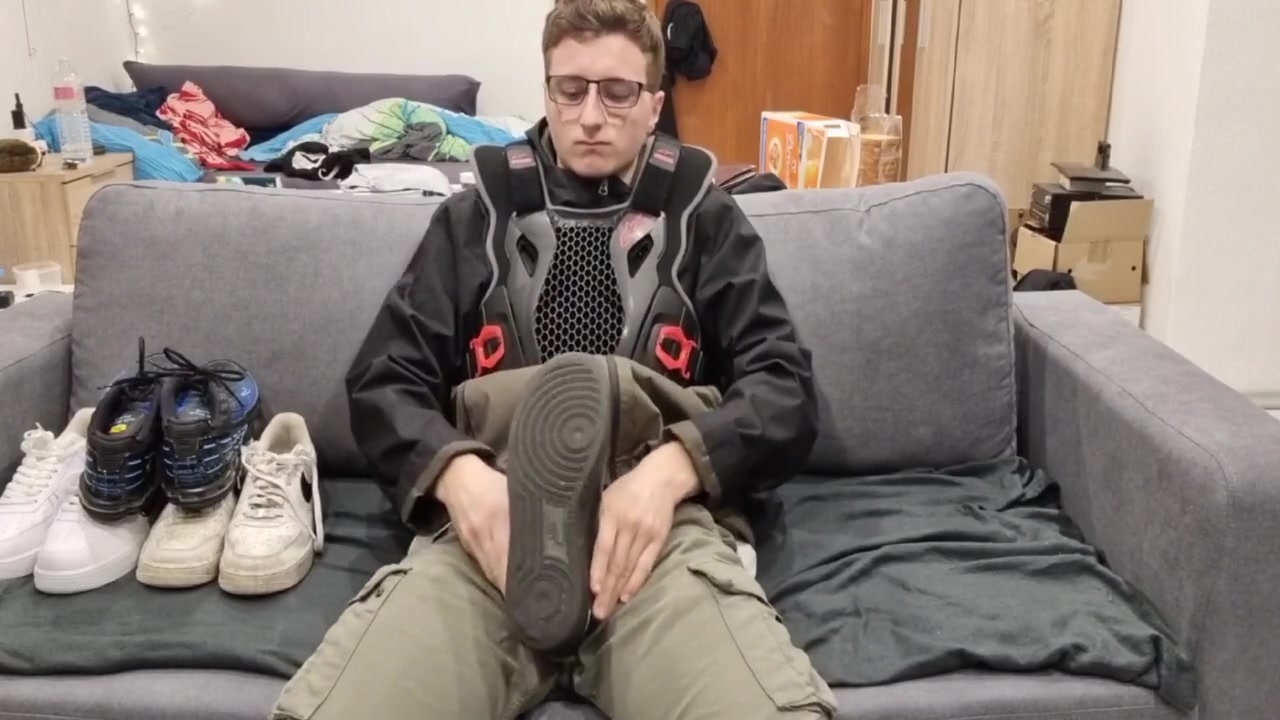 Have Fun In Clothes With Shoes