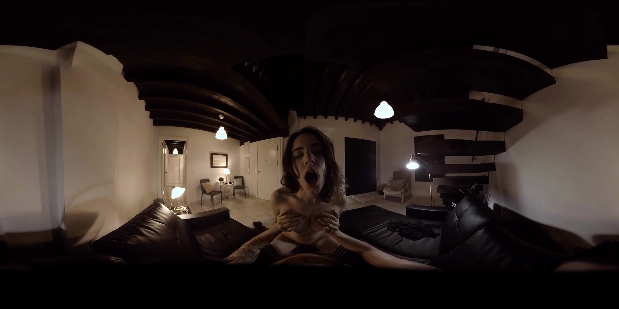 Aragne in Housewarming Party: Tough Pussy Fuck - VirtualPorn360