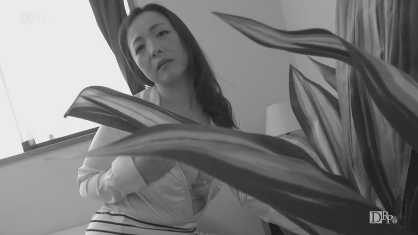 Yurie Minamisawa Because She Wanted To Have SEX, Got A Job At The Massage Shop - Caribbeancom