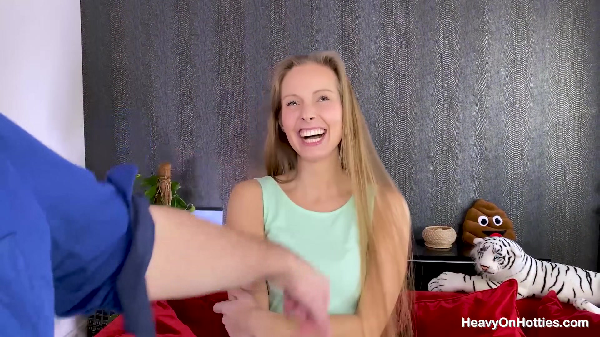 Anal Finn Hottie With Kinuski - HeavyOnHotties