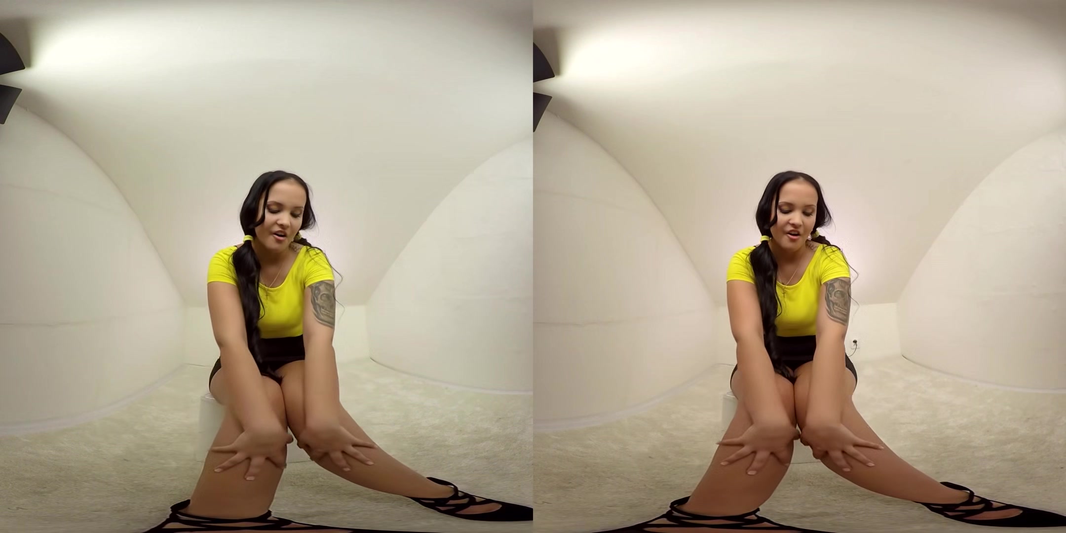 Latina Babe Jennifer Mendez Cums - Busty Shaved Toying