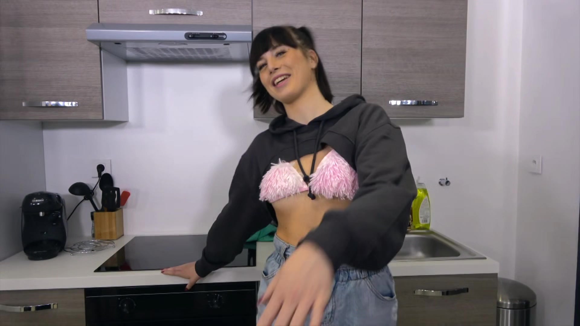 100% anal, Alyson's funny challenge!