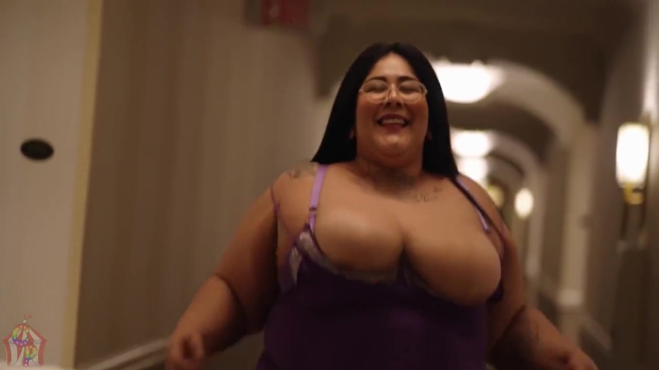 L A S And Crystal Blue In Gets Fucked By Rich Pornstar At The Venetian Hotel In Vegas 5 Min