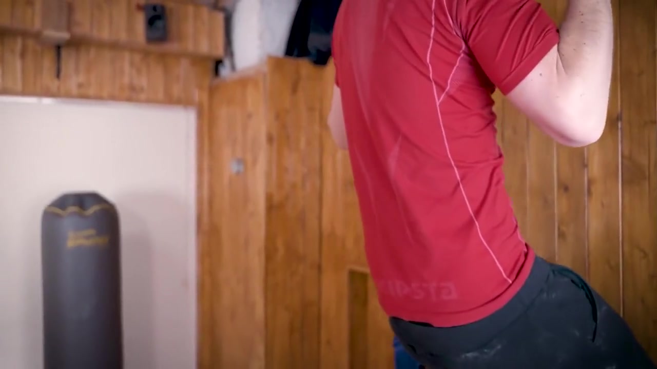 Moona Snake And Capitano Eric In Sex In The Gym For Young Girl And Her Personal Coach With And 4 Min