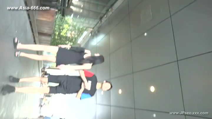 peeping chinese amateur upskirt.***