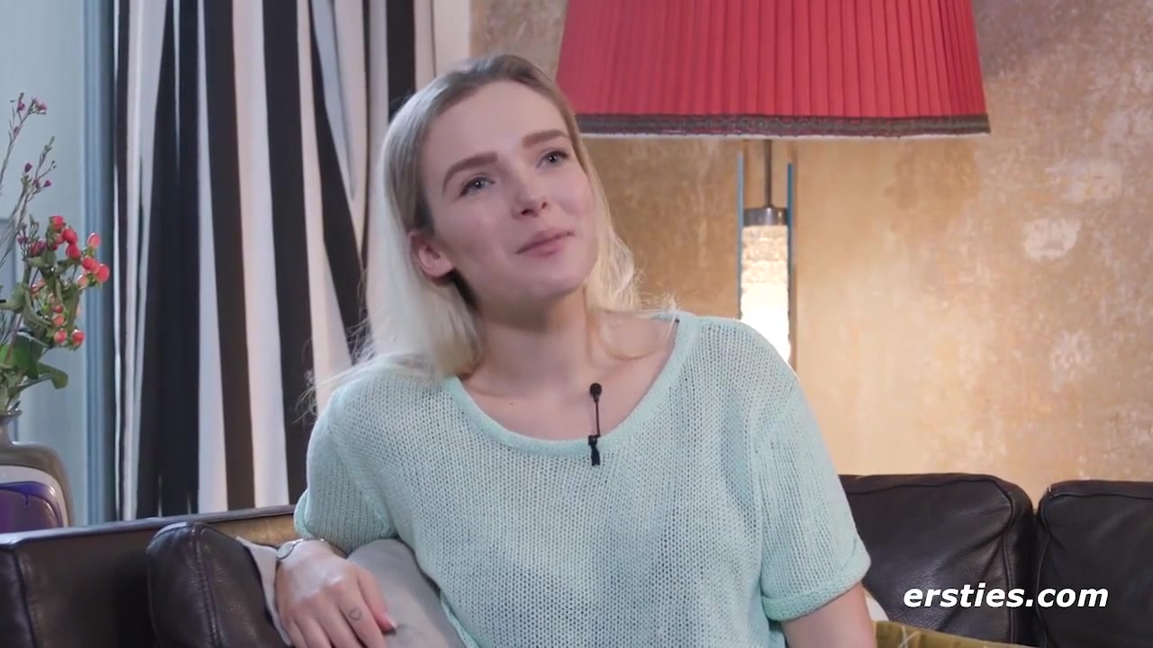 Die Blonde Sandy S Macht Es Sich Selbst Mit Einem