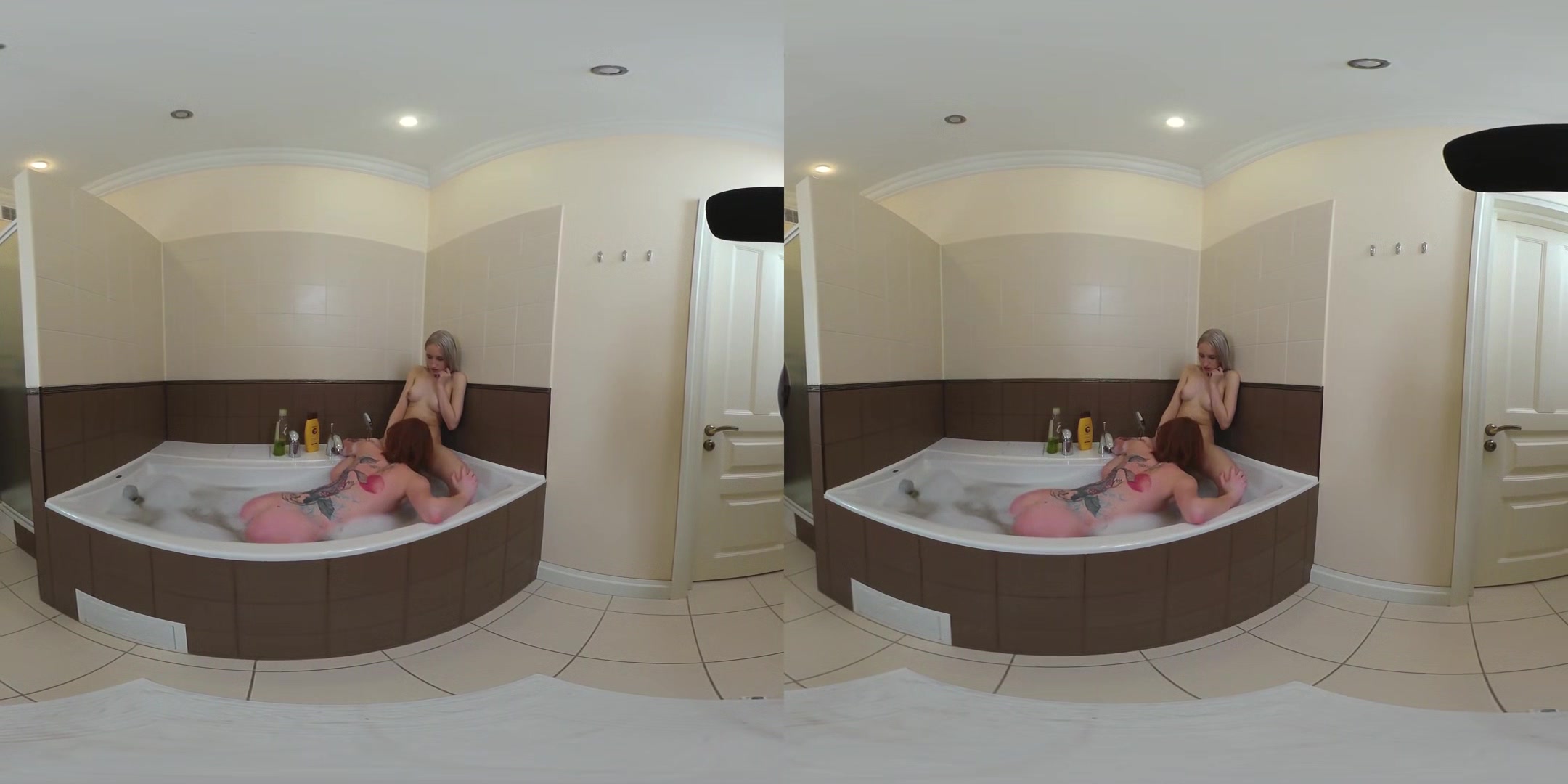 Neko Kimiko with Nika Alis Lesbians in the Bathroom; Amateur Girl on Girl 3D Porn