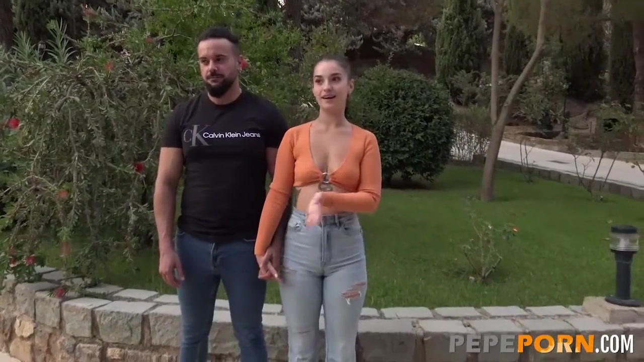 Candy Fly & Bf: Sexy Outdoor Fun Between Lovers!