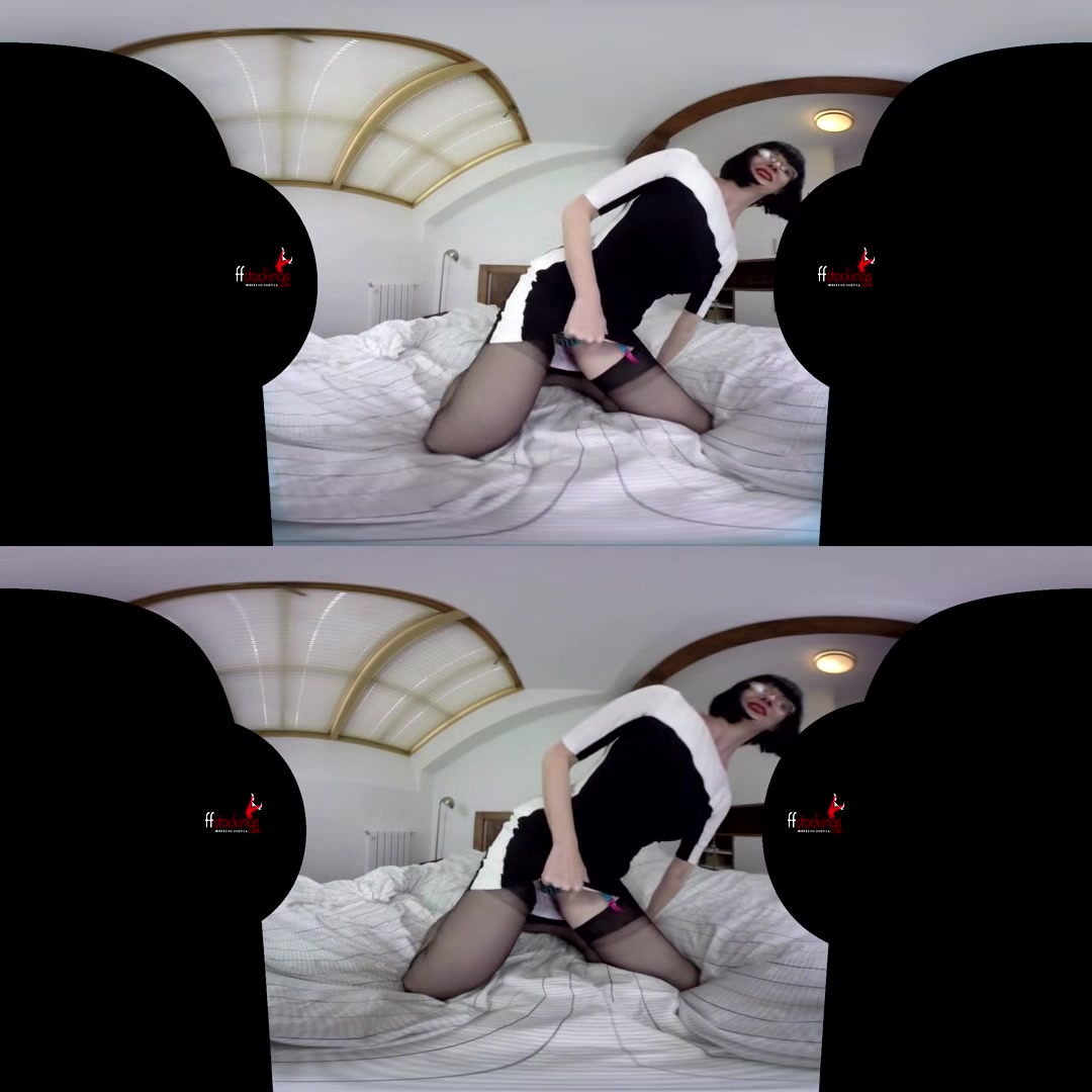Smokin Hot Panties In Virtual Reality - Legs Fetish Milf