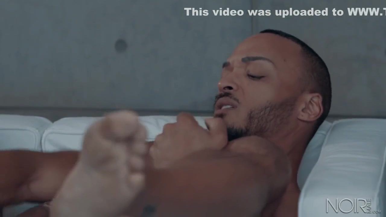 Dillon Diaz In Muscled Throat Fucking Licking Ass