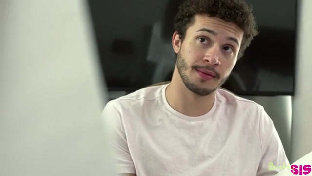 Draw Me Naked Stepbrother - S23:E1 - Brattysis