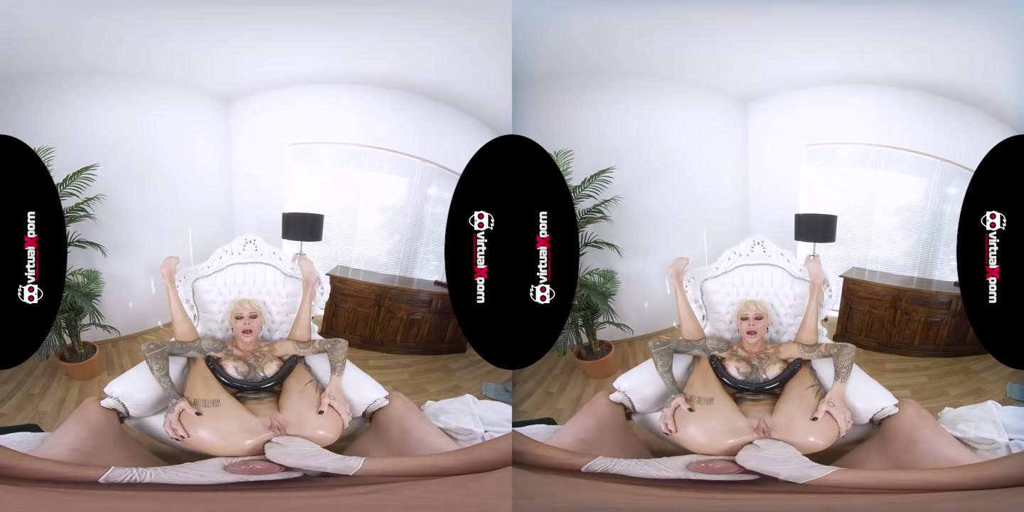 Flexi Sasha Beart Gets All Holes Filled - VirtualXPorn