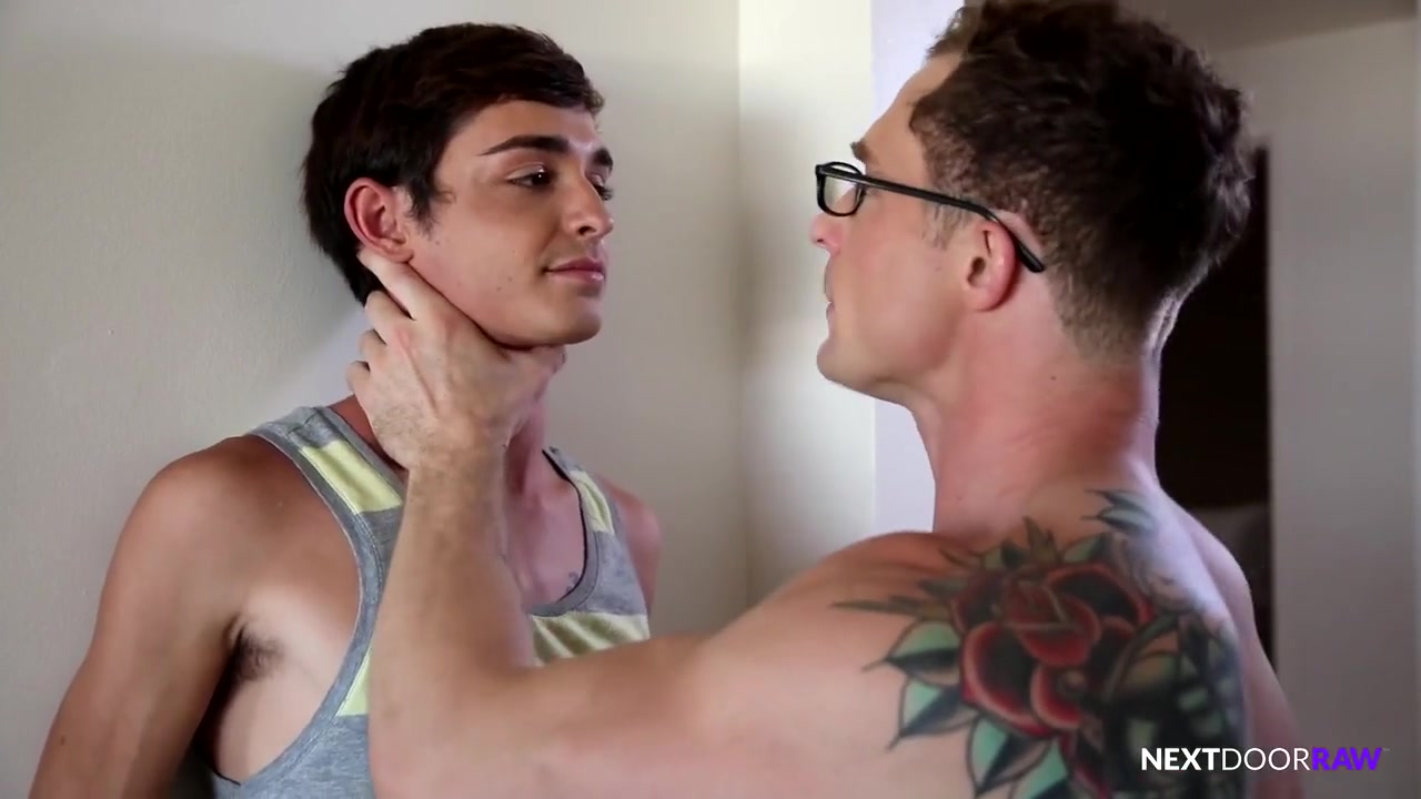 Bareback Boning At The Beach - Markie More And Grayson Lange