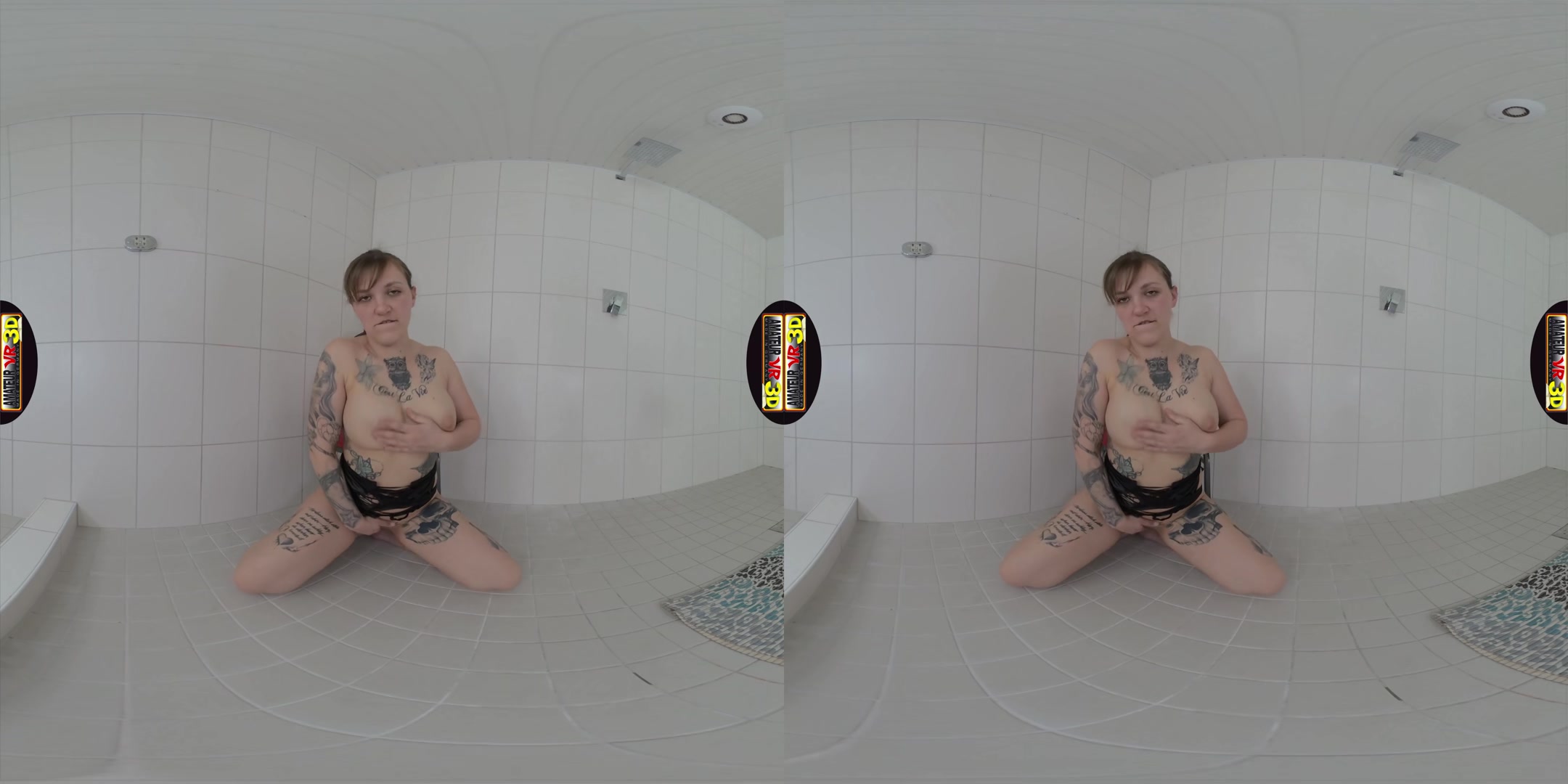 Luna - Very Wet Deep Inside - AmateurVR3D