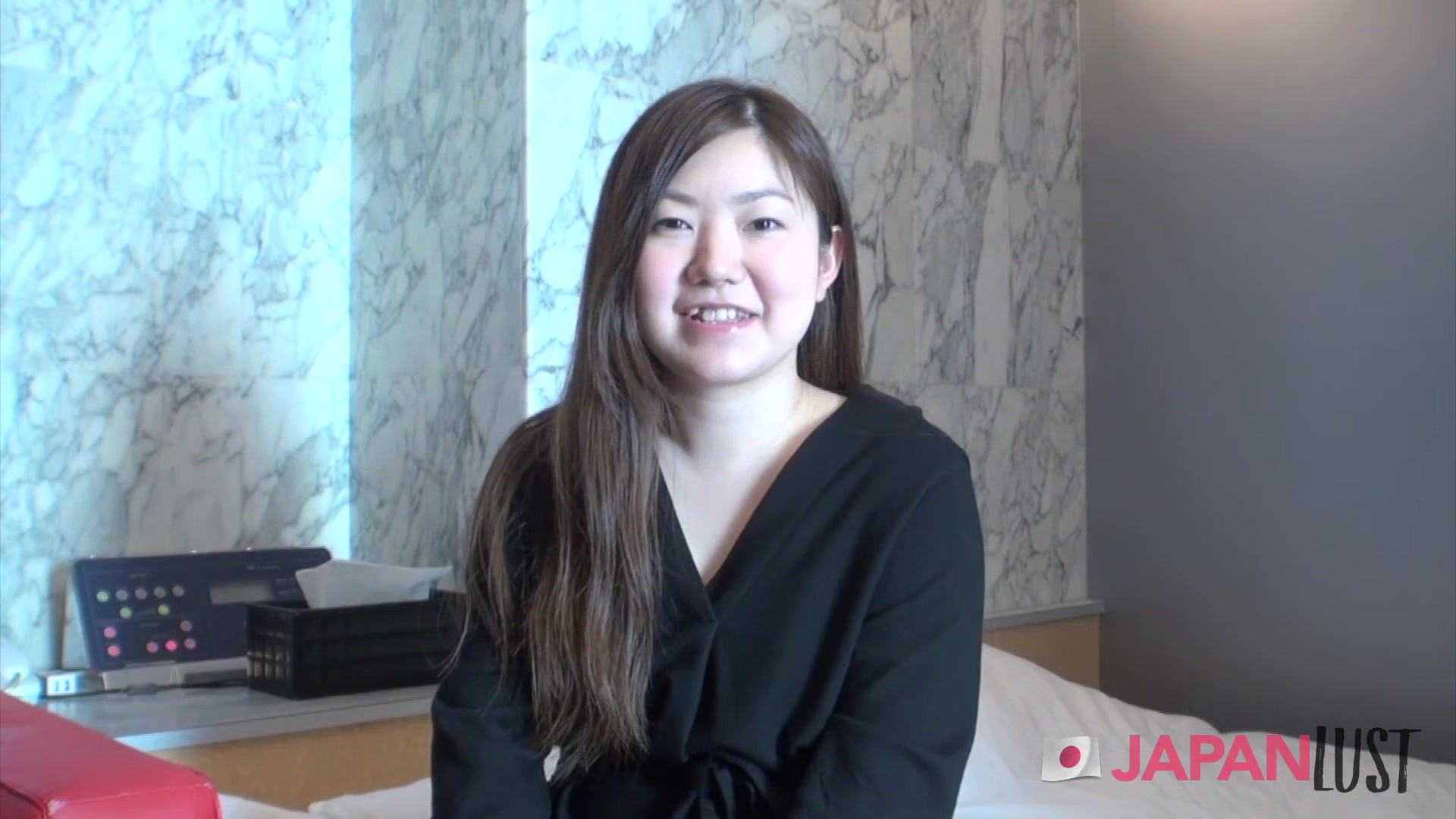 Freaky Japanese Wife Shows Us What Her Shaved Pussy Can Do