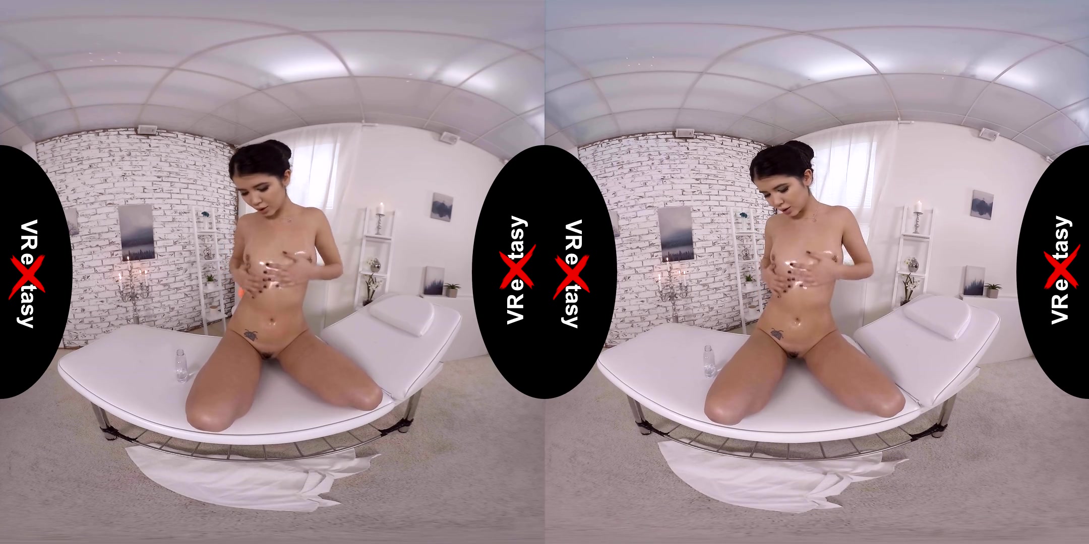 Lady Dee Solo - Stunning Babe Oiled Up Solo Masturbation