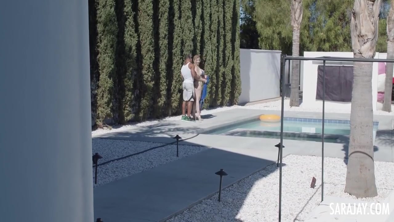 Mature Big Butt With Sarah Jay