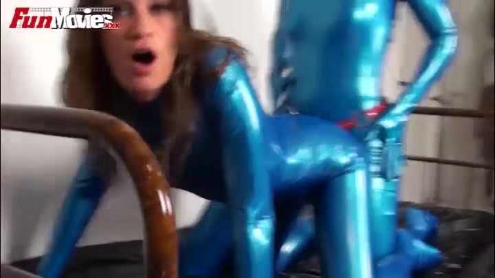 Strapon Babes - FunMovies