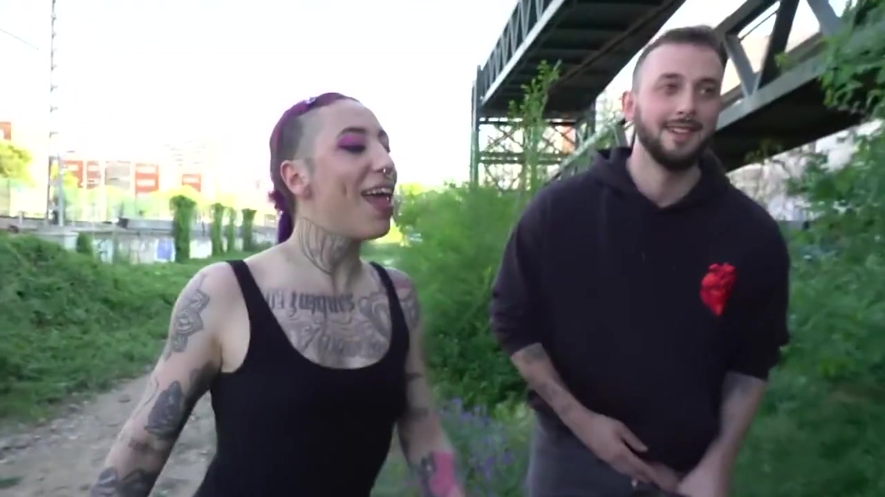 Amazing Redhead Babe Enjoys A Public Blowjob To An Amateur Dude