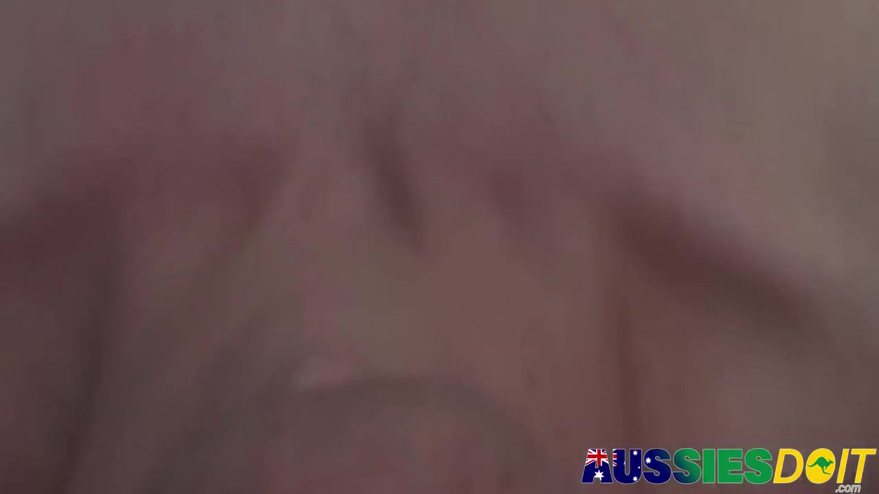 Amateur Twink Solo Masturbates On Cam After Interview With Lee Roy