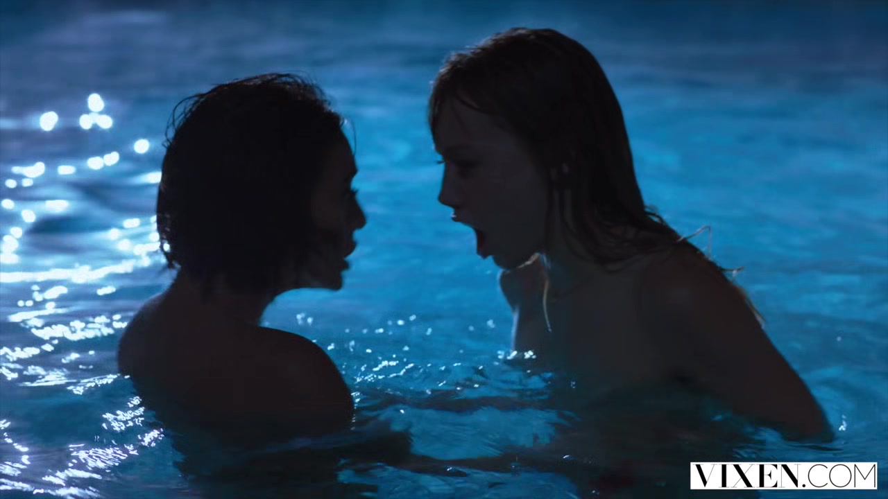 VIXEN Janice Griffith and Ivy Wolfe Sneak Into Backyard For Nighttime Pool Fun