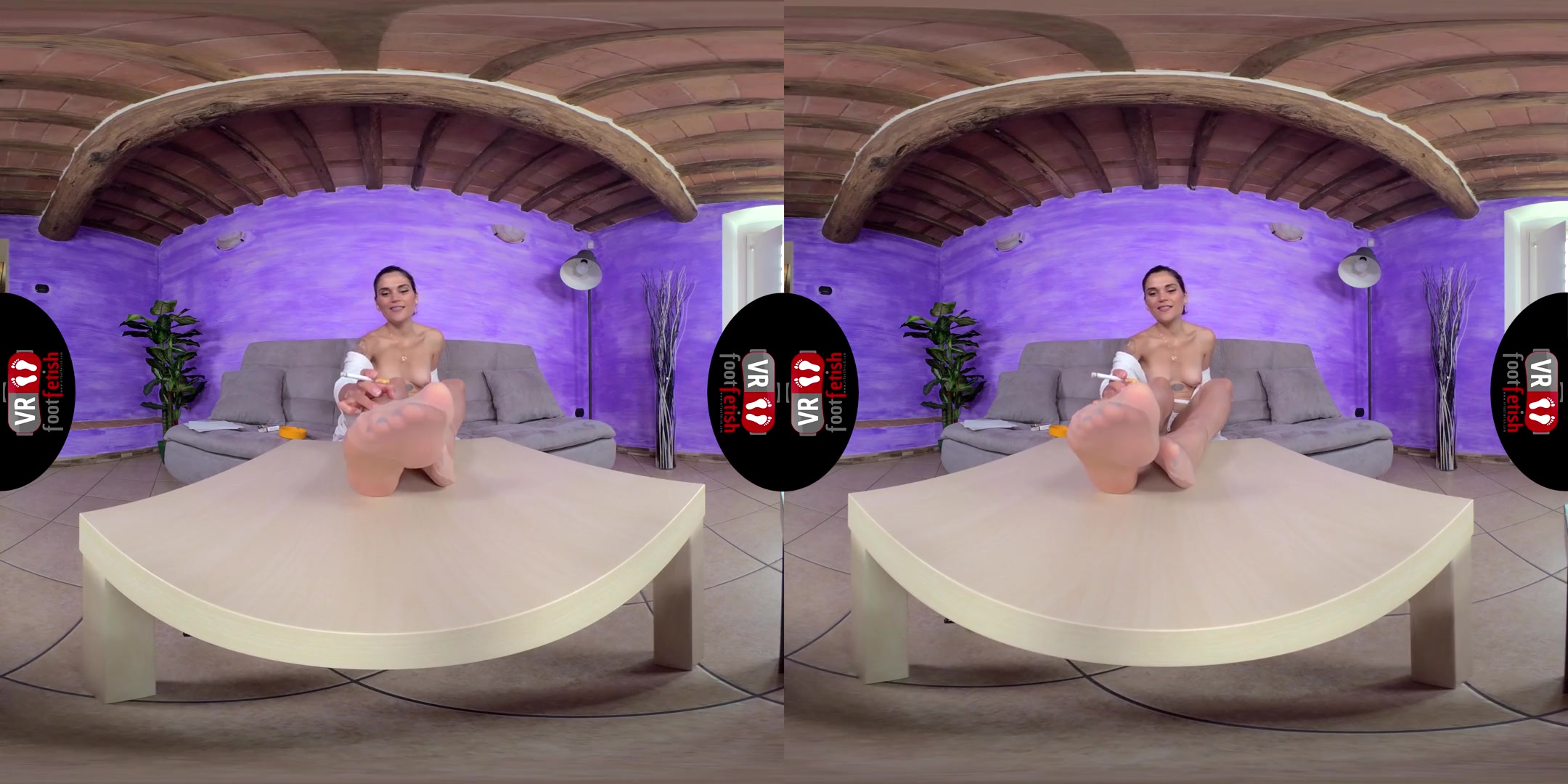Dazzlingly Beautiful Chiara Tries On A Brand-New Pair Of Tights; Leg and Foot Fetish VR
