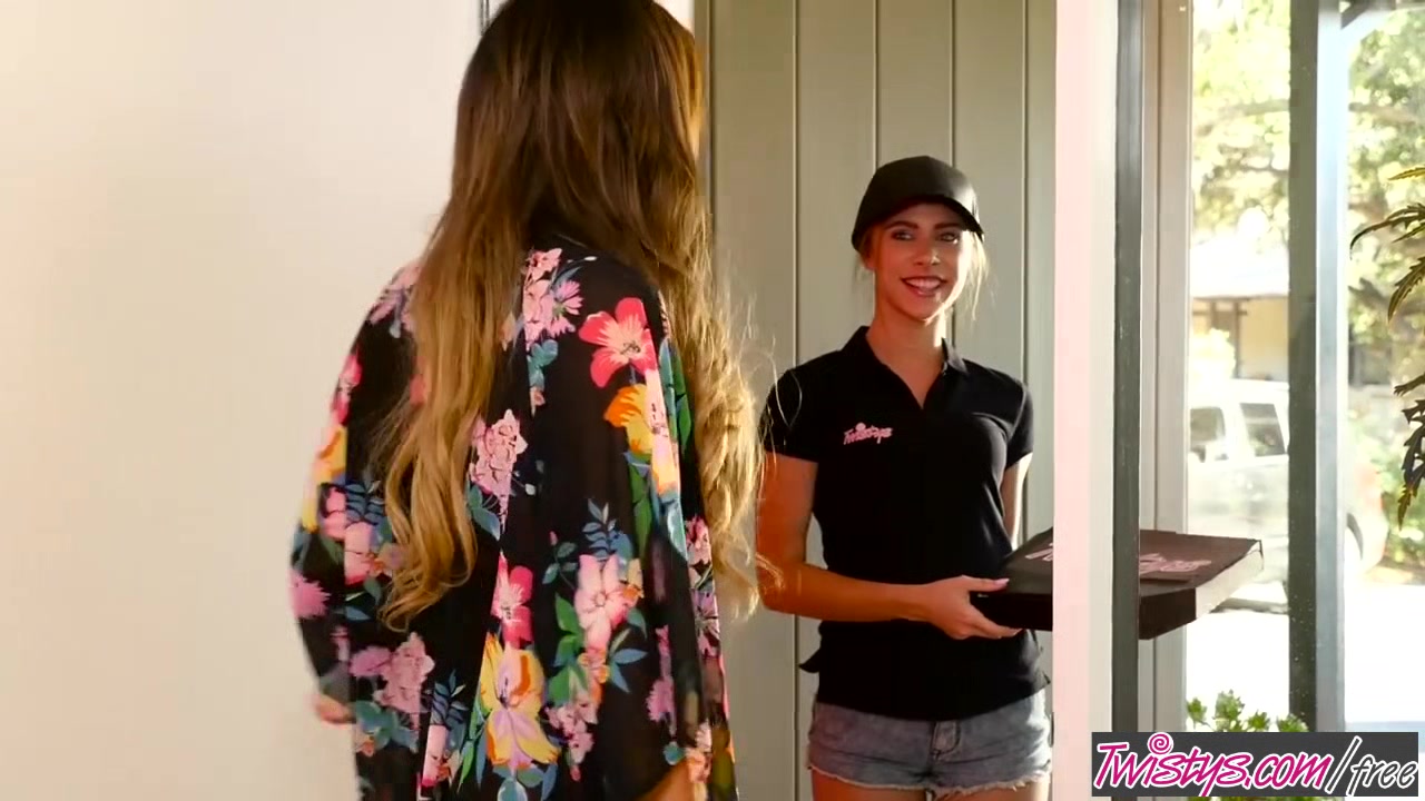 Step mom Knows Best - Anya Olsen Jaclyn Taylor - Sausage Substitution - Twistys