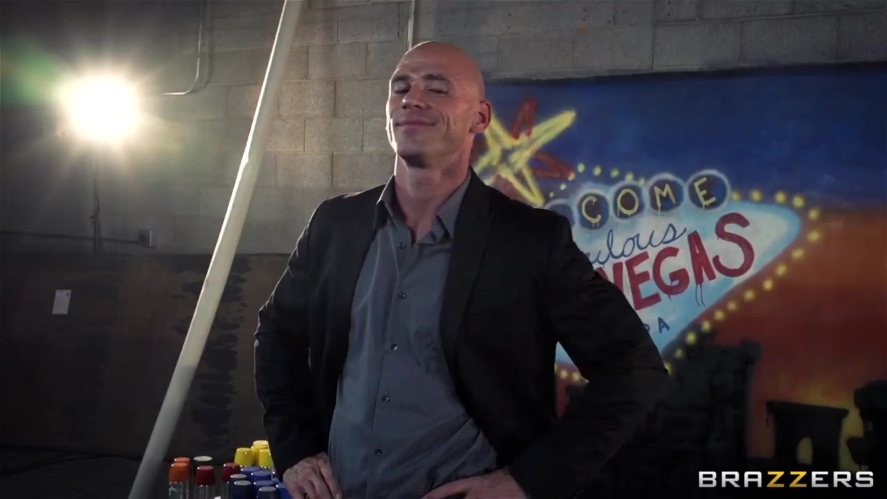 Dani Daniels and Johnny Sins screw so hard