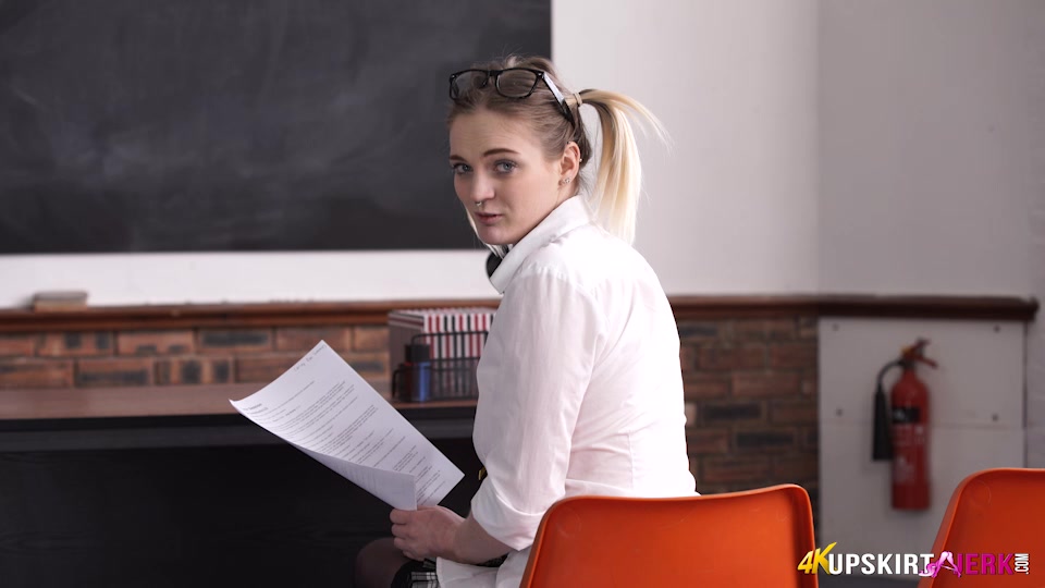 Carly Rae "Erotic Reading вЂ“ Tutor Session" - UpskirtJerk