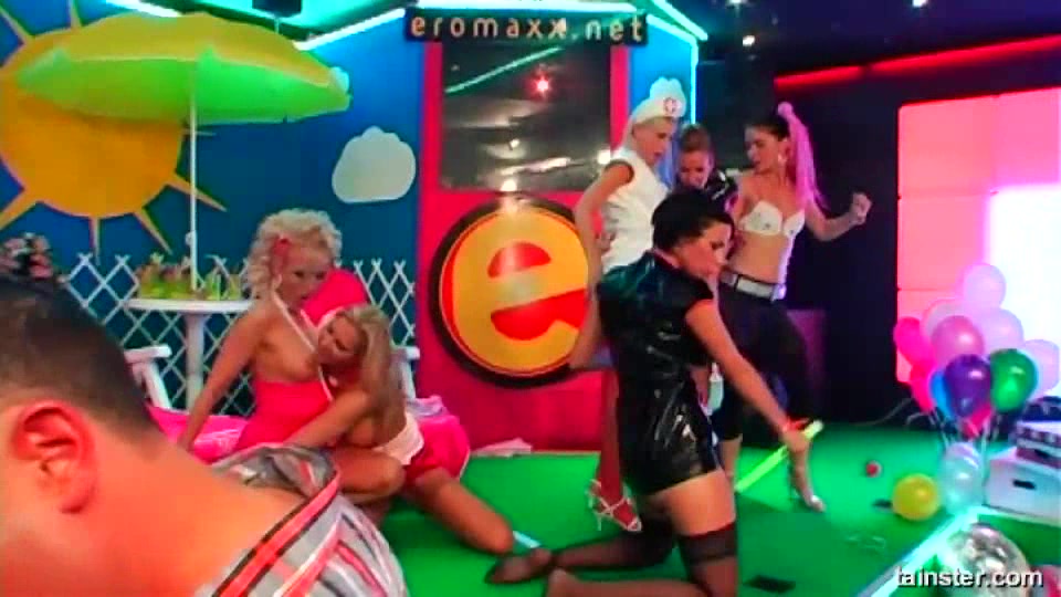 Gorgeous sex dolls fucking at a wild party