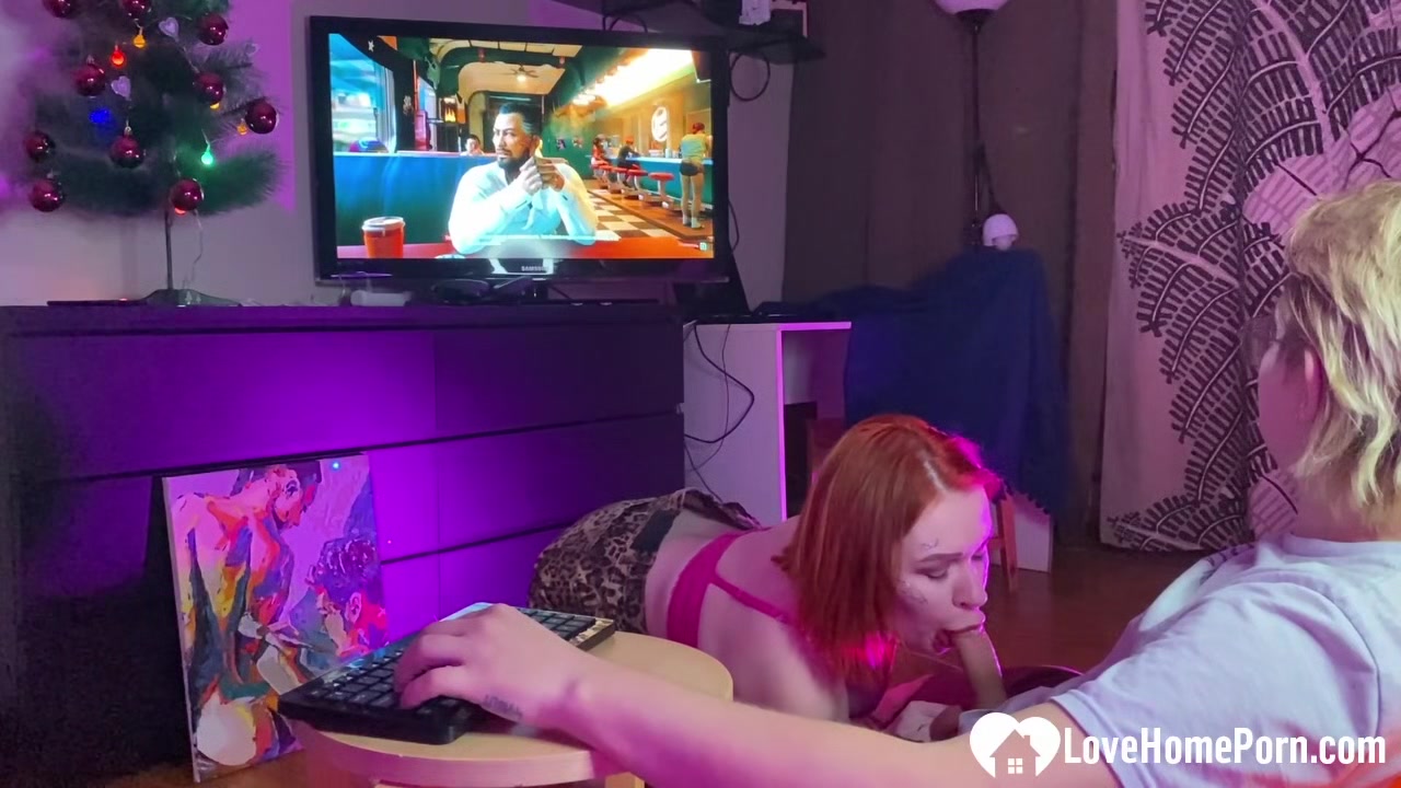 Babe sucks me off while I watch TV