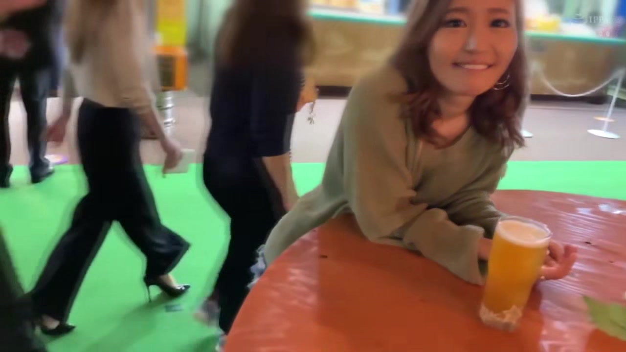 0011485_ガニ股騎乗位 ショートパンツ ギャル ほか