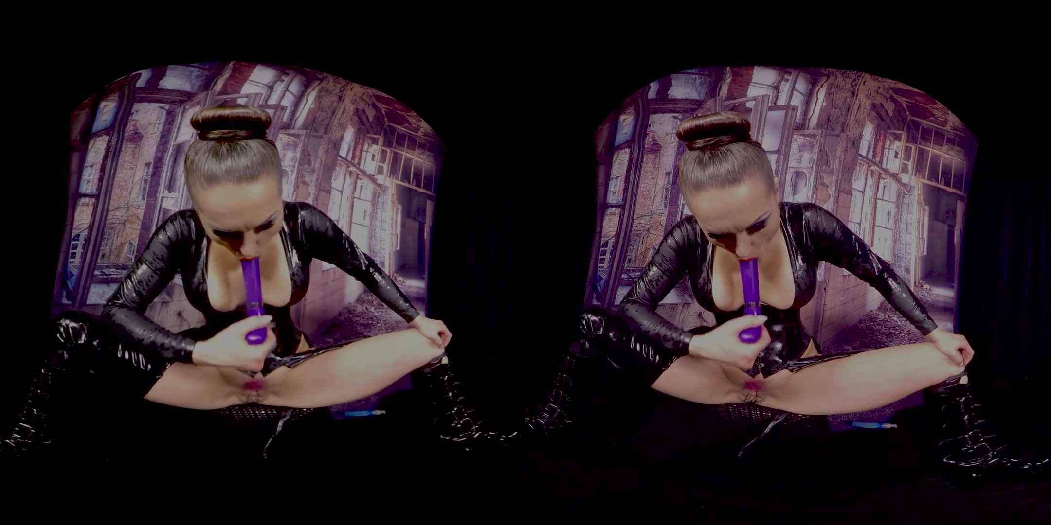 421 - Barbara Bieber; Pornstar Wearing Latex Solo