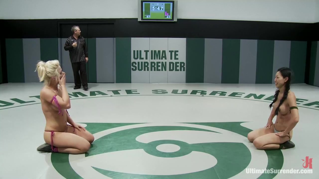 Tia 'Jade' Ling (2-1)vsHolly 'The Hit Man' Heart (0-3)