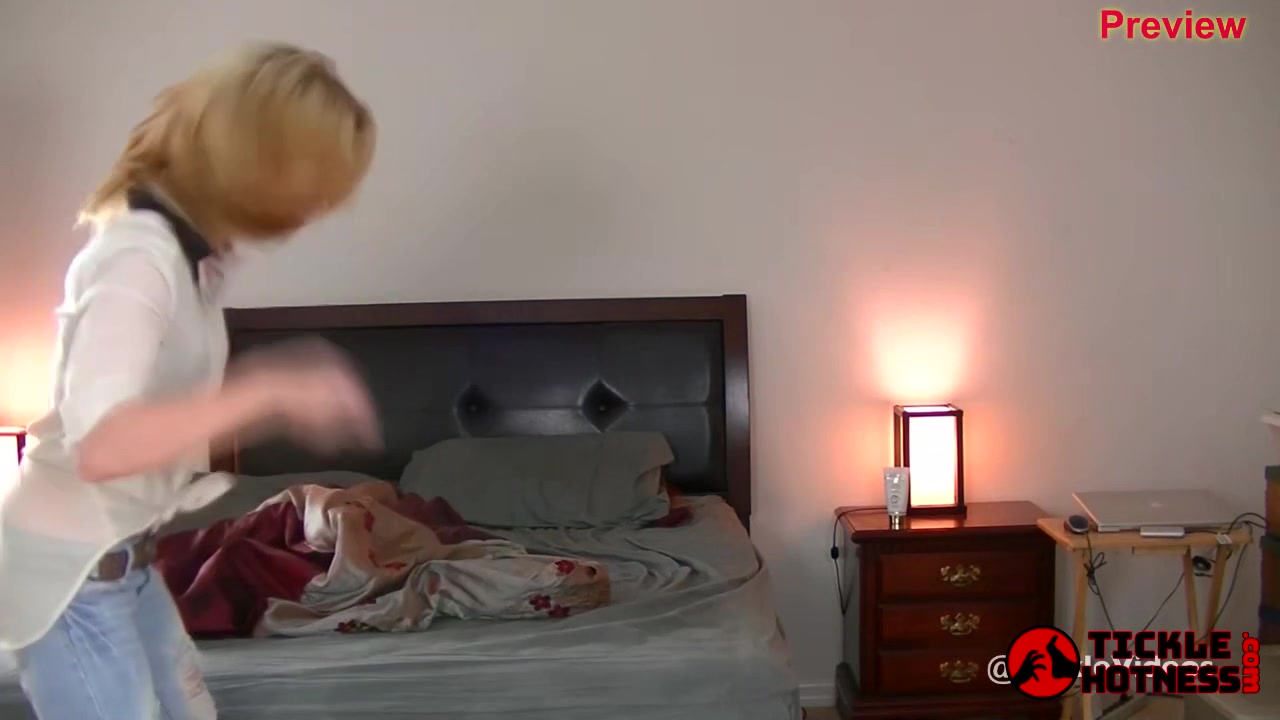 Darke Intruder 1 1 - Ticklevideos